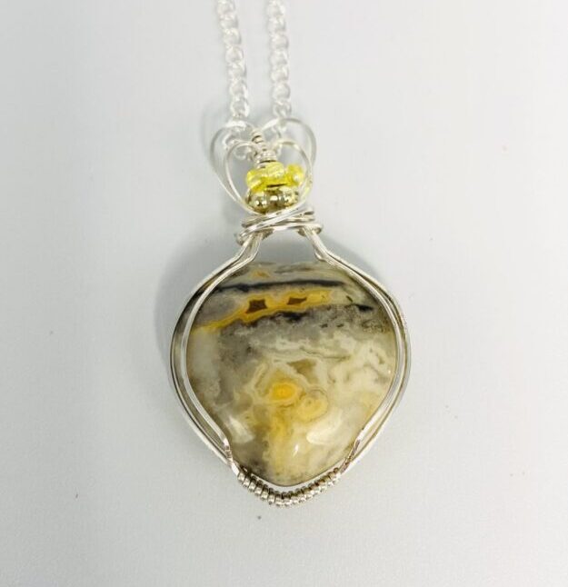 cropped-cropped-IMG_1932-scaled-1-2.jpeg Semi precious stone crystal pendant - Image 1